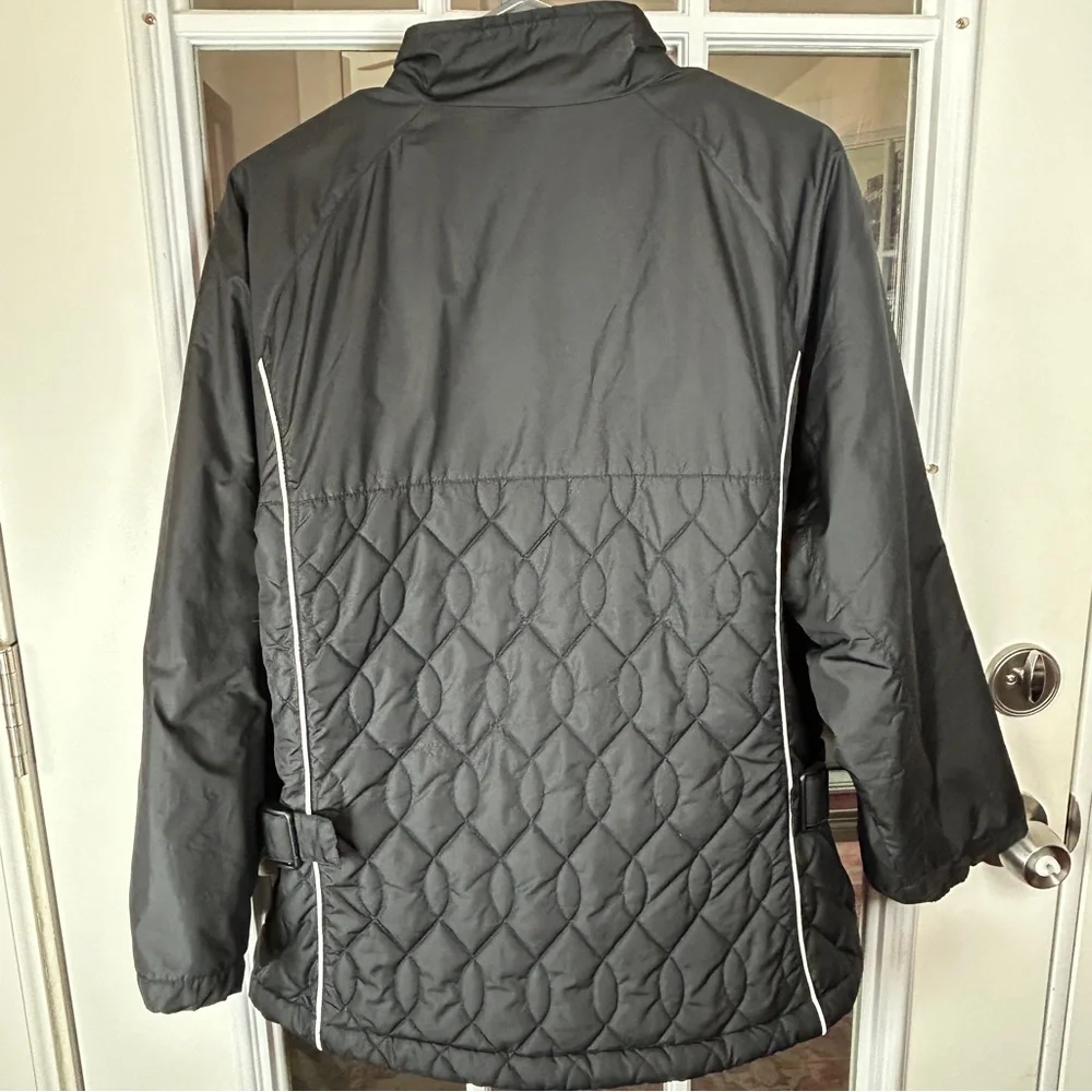 Nike‎ Women’s Black and White Quilted Puffer Jacket Size Large